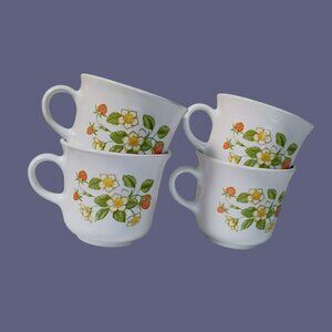 Vintage Corelle Strawberry Sundae Teacups, Set of 4, Berry Blossom Mug Cup 1980s